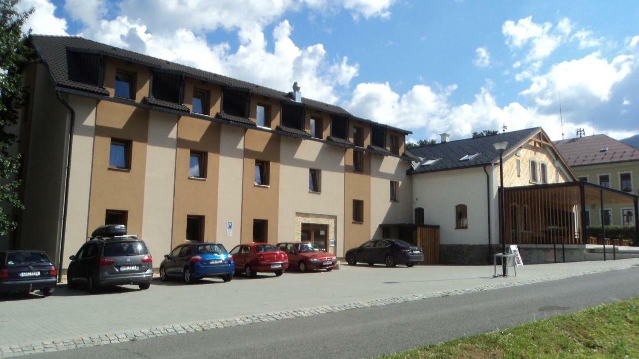 Loučná nad Desnou Apartma Fara מראה חיצוני תמונה